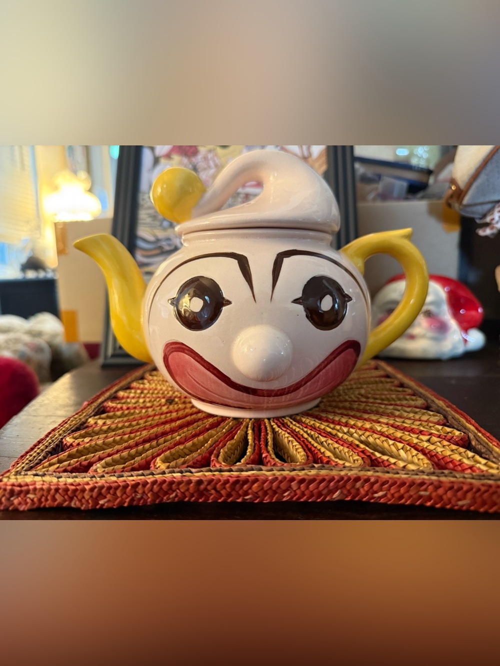 Mid Century Japan Smiling Clown Face Teapot in White & Yellow